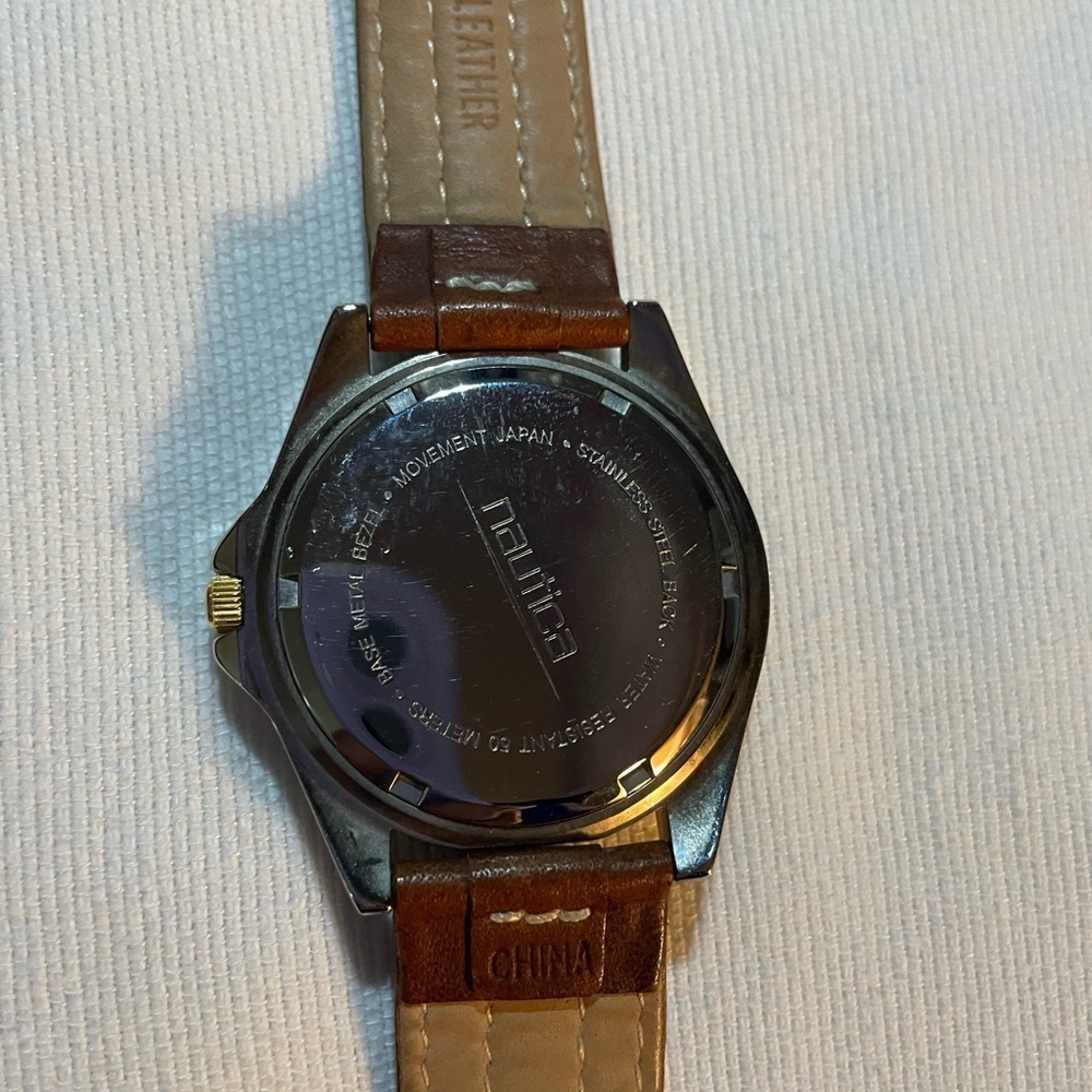 Vintage 90s Nautica Emerald Dial Quartz Diver Watch Used needs battery - Picture 5 of 9